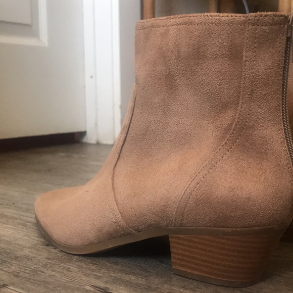 Only wore them once never again after that so they are in very good shape - Picture 5 of 6